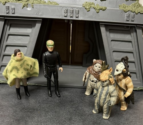 Vintage star wars figures - vintage,