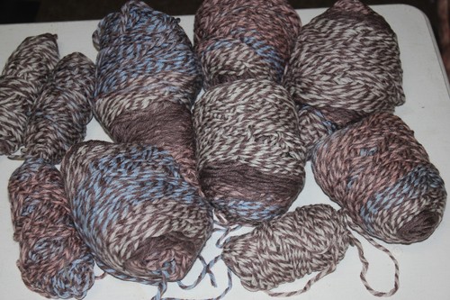 Aran weight knitting yarn 552g