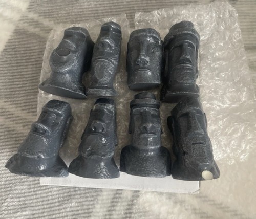 Miniature easter island - easter, moai
