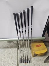 Right-Handed Set  5 6 8 9 P S