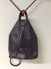 Vera Pelle made in Italy black leather medium backpack