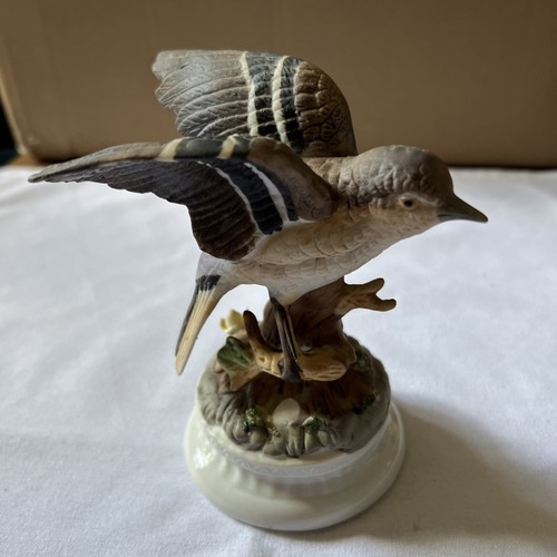 Vintage porcelain mocking - vintage, bird