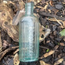 Antique aqua glass ribbed - aqua,