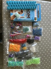 Loom Bands Including Loom