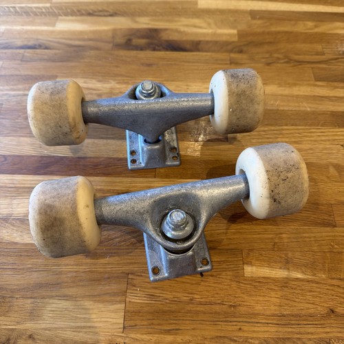 Skateboard trucks united - trucks,