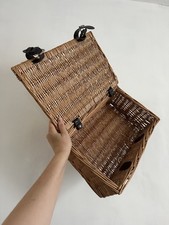 Natural Wicker Log/Laundry/Storage Lidded Basket/Hamper with Buckle Fastening