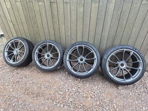 Porsche 991 gt3 alloy - porsche,