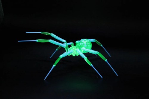 Large uranium glass spider uv - glass,
