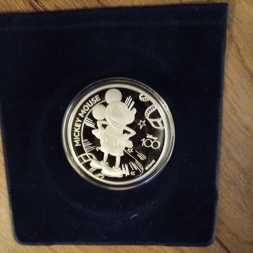 Official disney 100 years - disney,