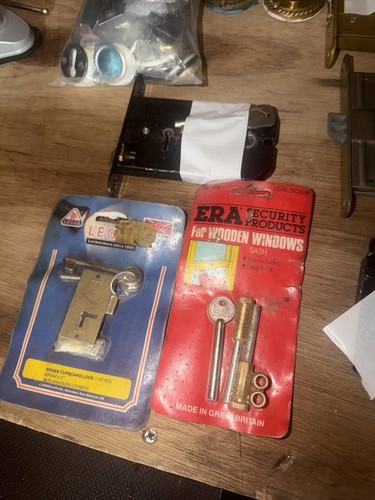 Lock job lot - job,