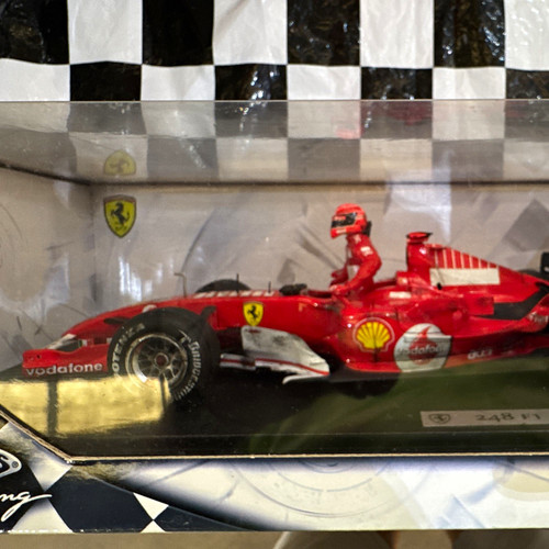 Hot wheels elite ferrari - elite, 1:18