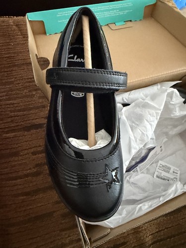 Clark girls shoes venture - clark's,