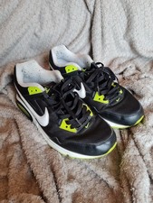 Used Nike Air Max Skyline
