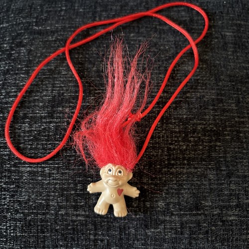 Vintage retro troll red - on,