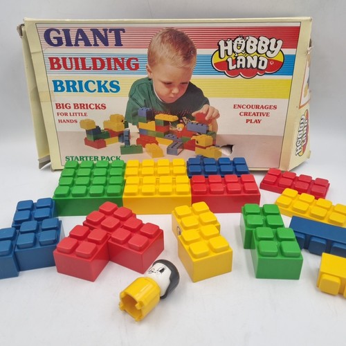 Hobbyland giant building - hobbyland,
