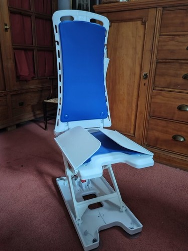 Blue battery operated - blue, bath
