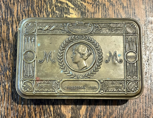 Vintage commemorative tin - vintage,