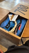 Deadstock blue yeezys never - blue,