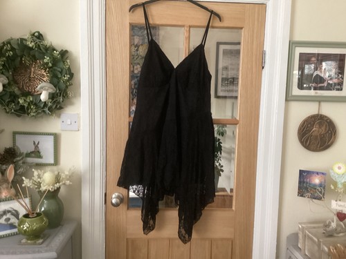 Lovely nwot black lace - lovely,