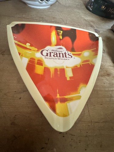 Grants whiskey triangular - whiskey,