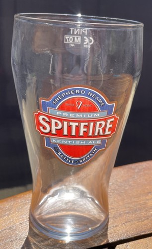 Spitfire tulip ale pint bottle - spitfire,