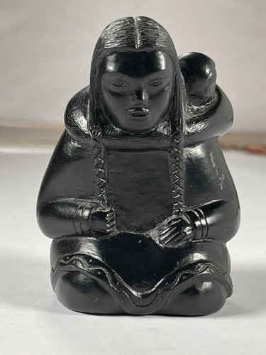 Boma woman eskimo - boma, statue