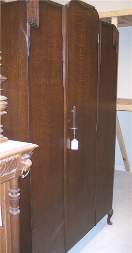 Quartersawn oak wardrobe - quartersawn,