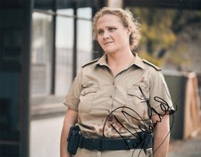 The Tourist: Authentic Hand