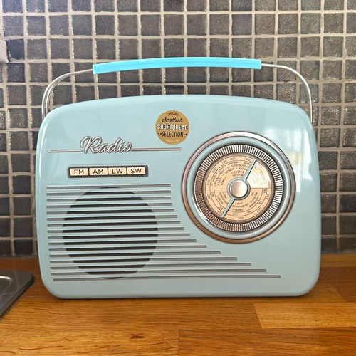 Retro radio shaped empty - retro,