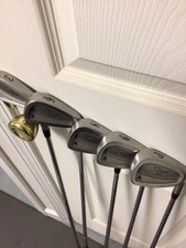 Titleist DCI 990 Iron Set