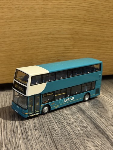 Cmnl ukbus2014 arriva dennis - cmnl,