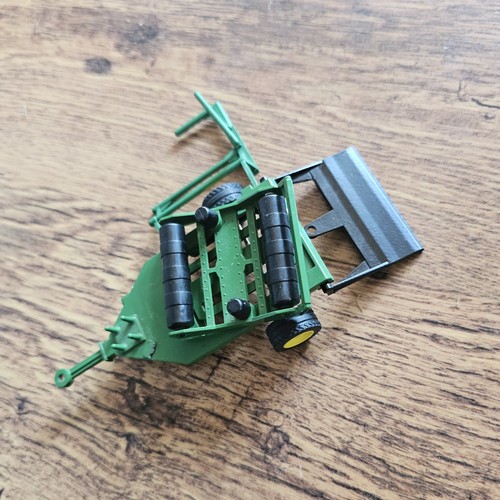 Britains bale wrapper - bale,