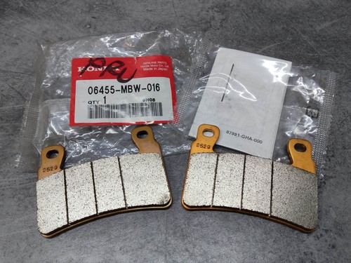 Front brake pads set - front,
