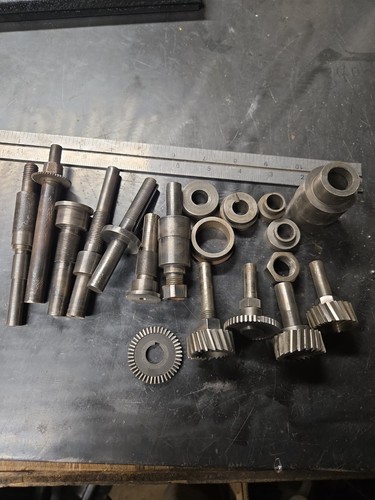 Vintage horizontal mill arbor - horizontal,
