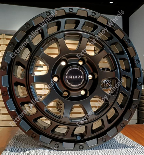 Black swamper alloy wheels - 16",
