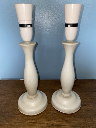 Vintage pair concrete - of,