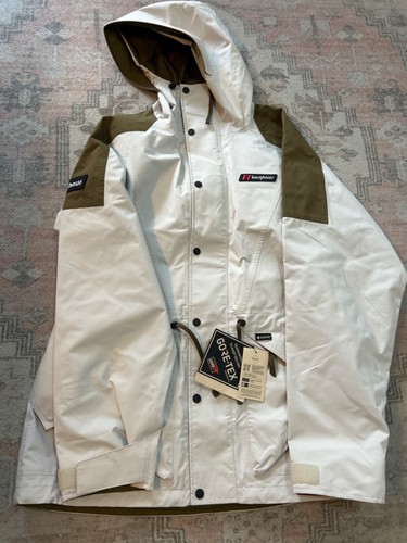 Berghaus meru goretex hiking - berghaus,