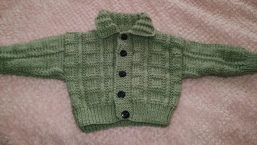 New hand knitted cardigan - new, for