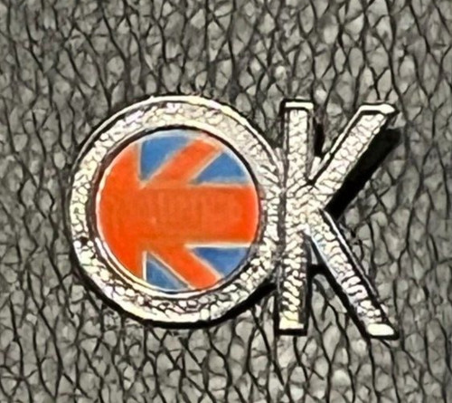 Motorcycle pin badge - pin, triumph