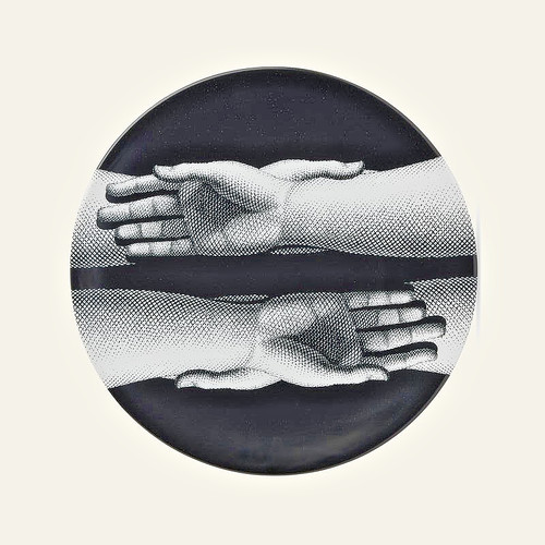 Fornasetti mani plate charger - mani,