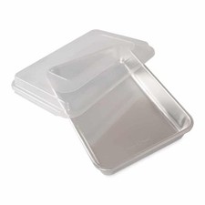 Bake & Take Tin: Nordic Ware