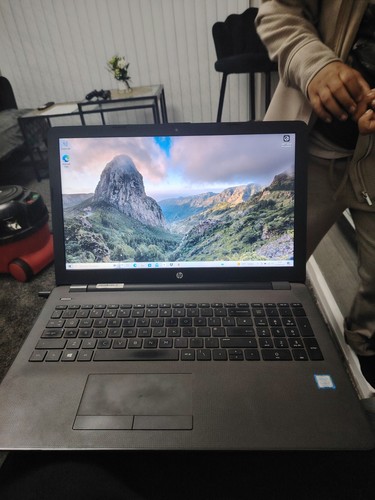 250 laptop intel - g6, |