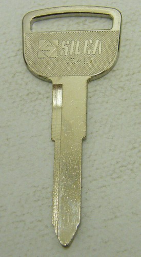 Auto key blank for - auto, s