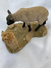 BORDER FINE ARTS Figurine Lamb