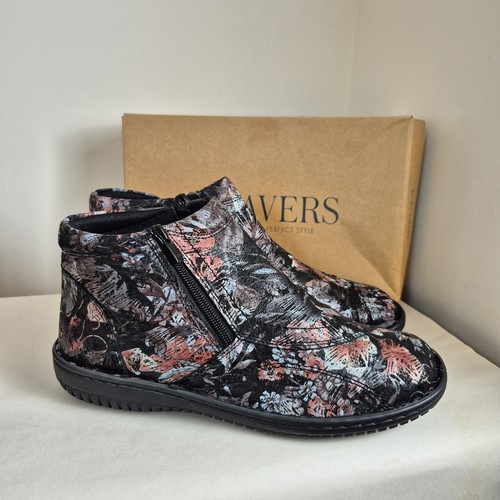 Pavers 42 black floral - black,
