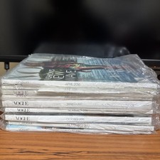 VOGUE 2015 2016 2017 lot of 10
