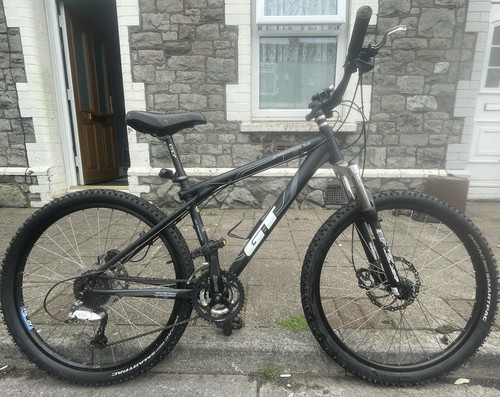 Avalanche mountain bike - gt,