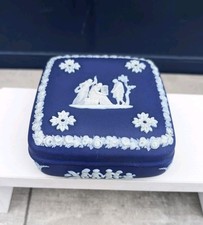 Vintage Wedgwood Portland Dark