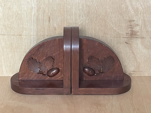 Wooden acorn embossed - embossed, mahogany