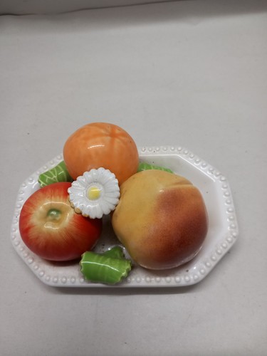 Vintage majolica small fruit - majolica,
